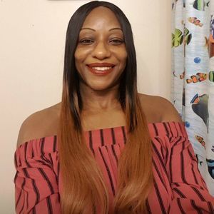 Meet your Posher, Monique